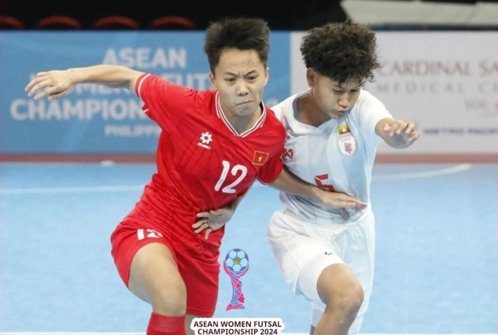 Tuyển futsal nữ Việt Nam thắng tưng bừng ở giải Đông Nam Á - 1